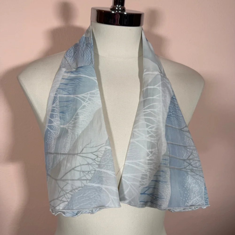 Vintage 1970’s winter tree snow Blue white polka dots Mod cravat Bow neck Scarf